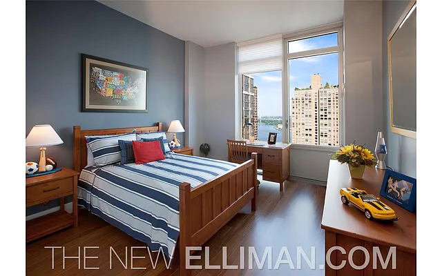 Sold by Douglas Elliman | media 22
