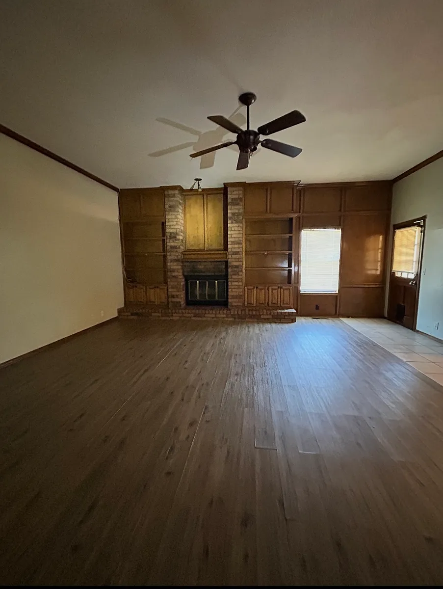 Building Photo - 1701 Whispering Creek Ct