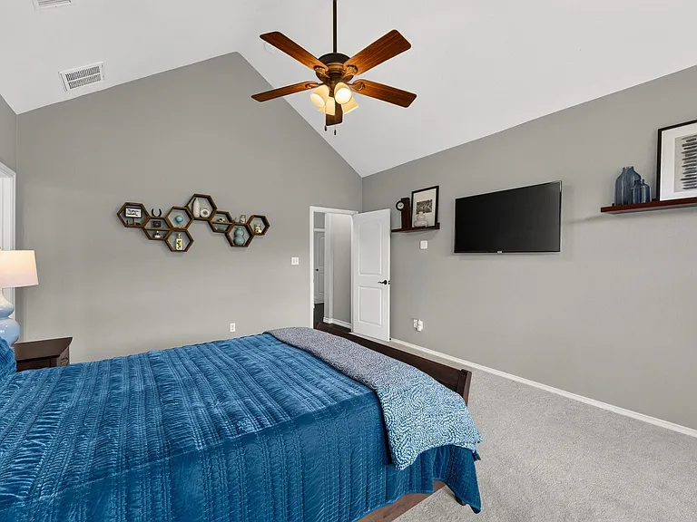 2801 Manitou Dr — Photo 16