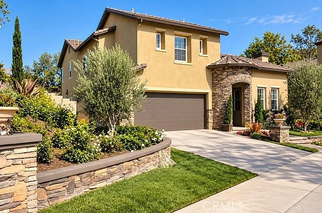 4 bed, 3100 sqft, $9,495 — Photo 1