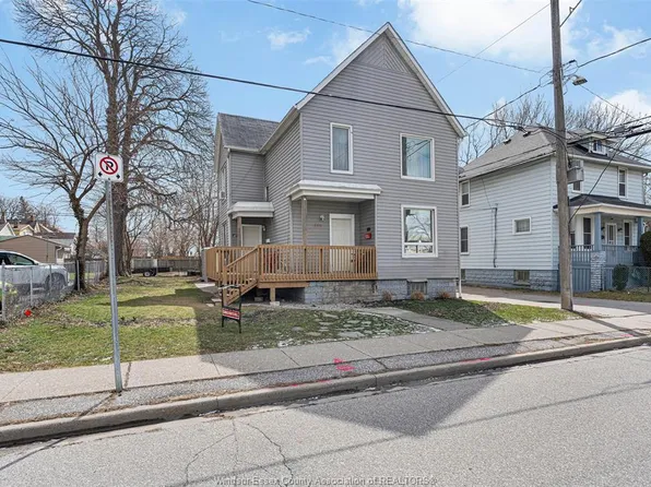 559 Assumption St, Windsor, ON N9A 3B3