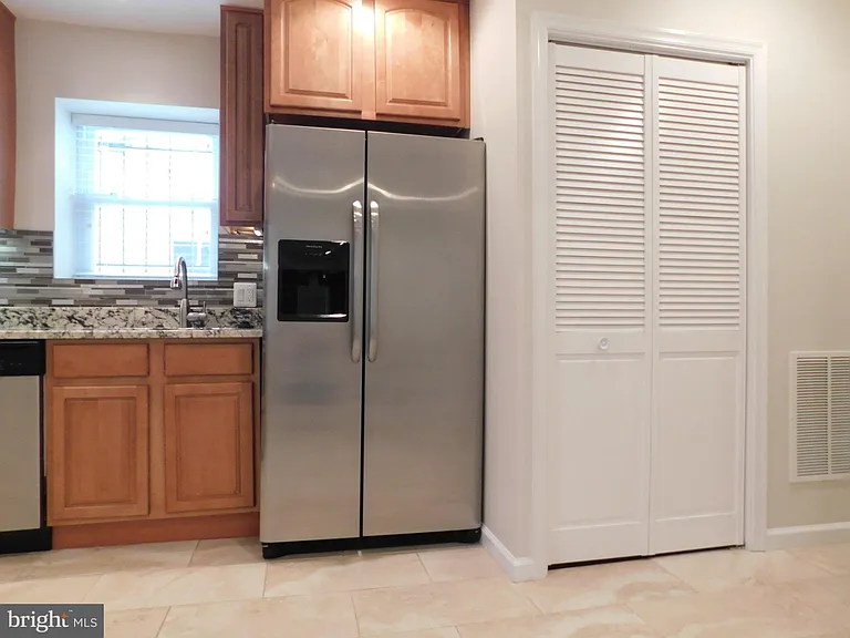 308 Webster St NW — Photo 13