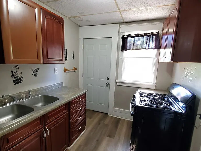 416 Sunnyside Ave — Photo 9