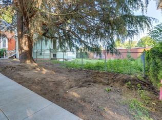 1612 SE Morrison St, Portland, OR 97214