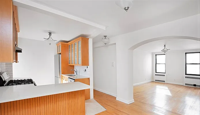 Rented by Compass | media 10