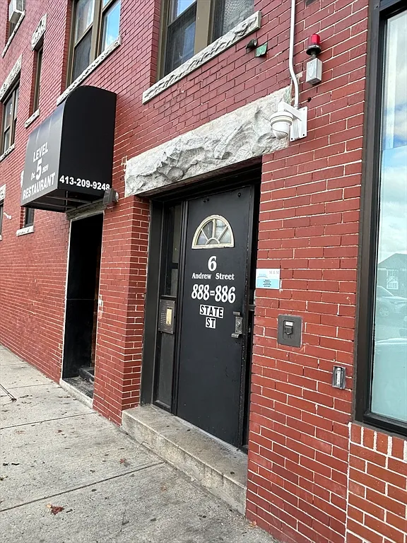Building Photo - 888 State St #44