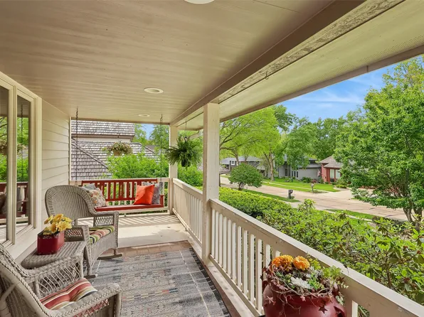 7008 Rocklyn Cir, Urbandale, IA 50322