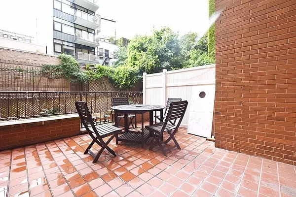 Rented by Living New York | media 42