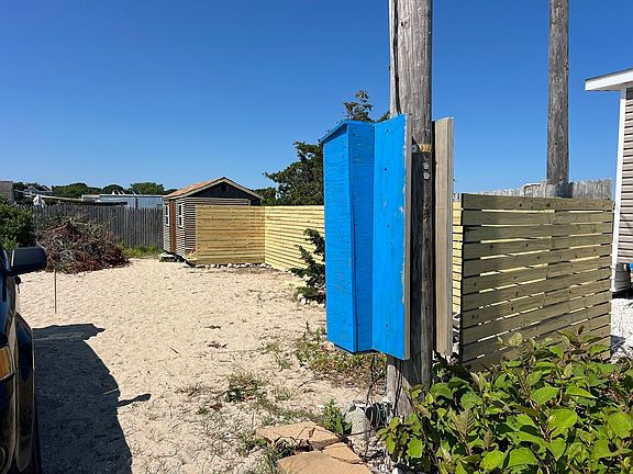 5th image of 49 E Beach Rd