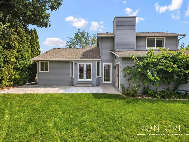 1544 E Falconrim Ct — Photo 30
