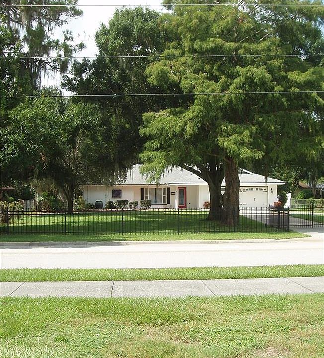 1st image of 4110 Lakeview Dr