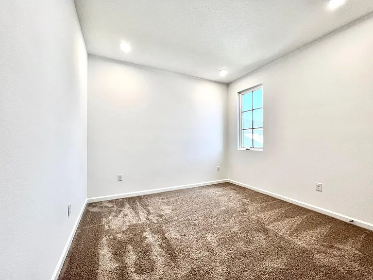 2116 Celebration Blvd — Photo 17
