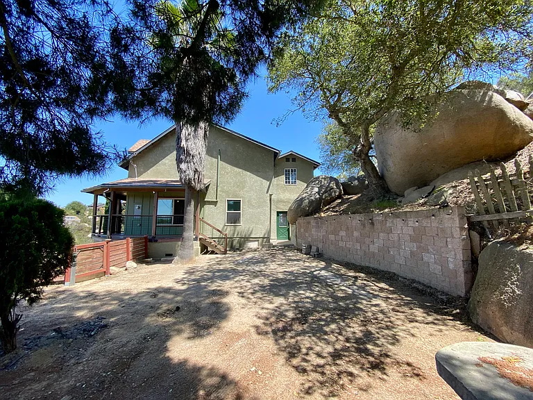 2761 Joan Ln — Photo 79