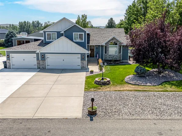 9044 Snow Water Dr, Billings, MT 59101