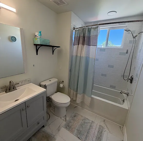 Hallway bathroom upstairs
