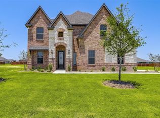 833 Deleon Dr, Midlothian, TX 76065