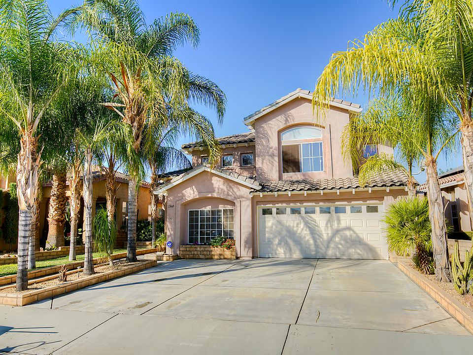 1st image of 15665 Granada Dr