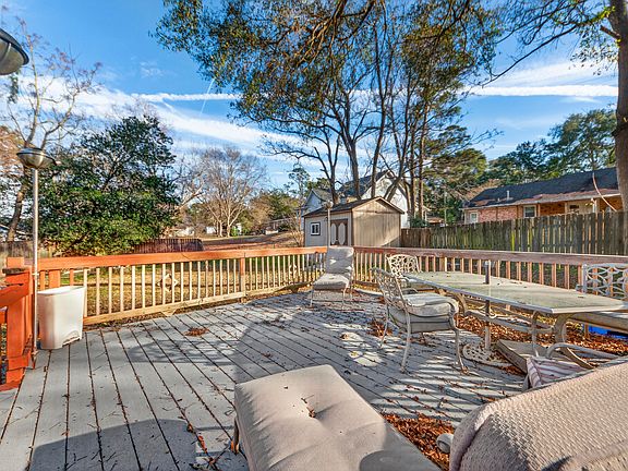 3rd image of 210 Kirksey Dr
