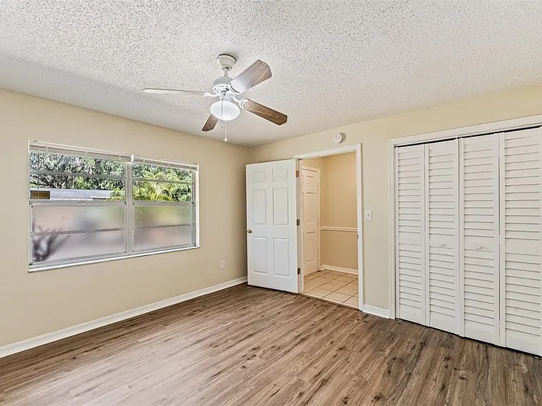9616 N Oklawaha Ave #1/2 — Photo 11
