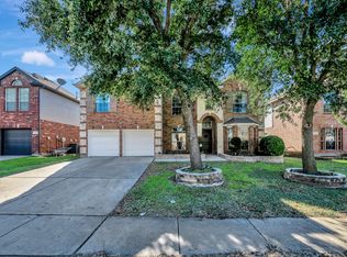 2727 Gillespie Ct, Grand Prairie, TX 75052
