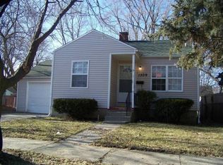 1309 McIntosh Dr, Flint, MI 48503