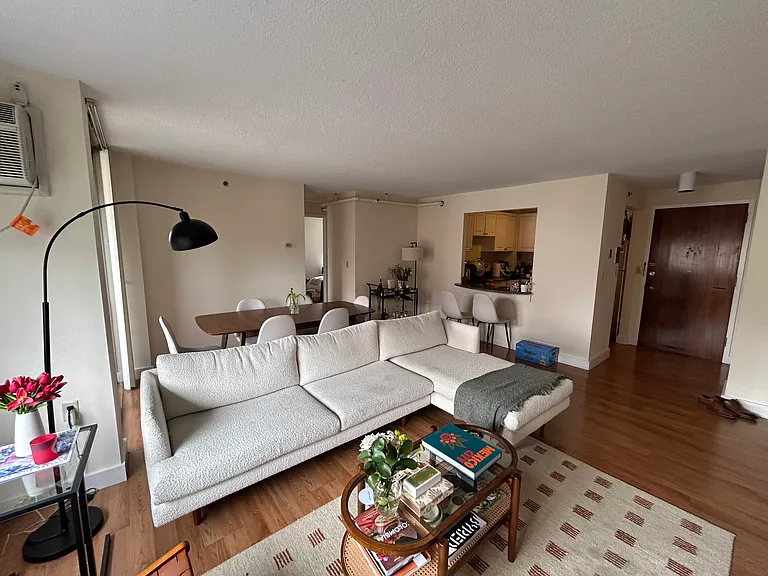 872 Massachusetts Ave #501 — Photo 3