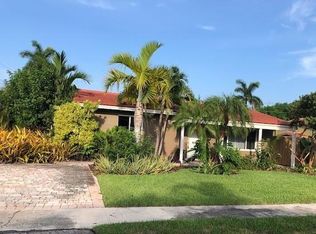 3840 NE 17th Ave, Oakland Park, FL 33334
