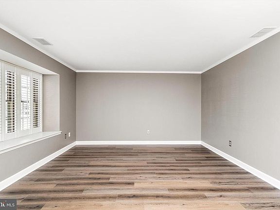 2nd image of 11 Wyndham Pl