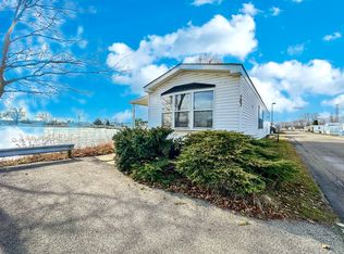 107 6th Ave, Bartlett, IL 60103