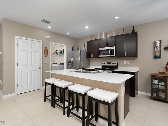 4th image of 2085 Pigeon Plum Way