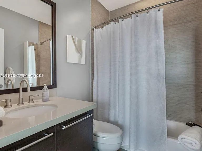 7930 East Dr #707 — Photo 2