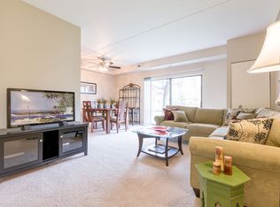 1414 Som Center Rd #1-402, Cleveland, OH 44124