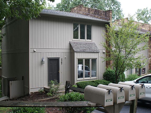2nd image of 3367 Londonderry Ln