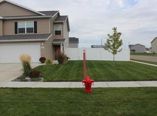 3215 Rutland Dr, Bismarck, ND 58504