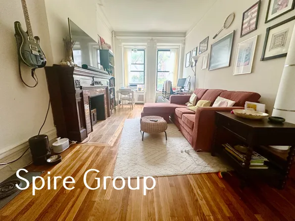 47 West 75th Street image 1 of 11