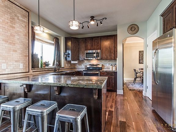 3rd image of 6333 S Adirondack Way