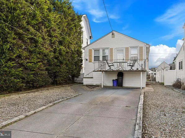 202 N Fredericksburg Ave, Ventnor City, NJ 08406