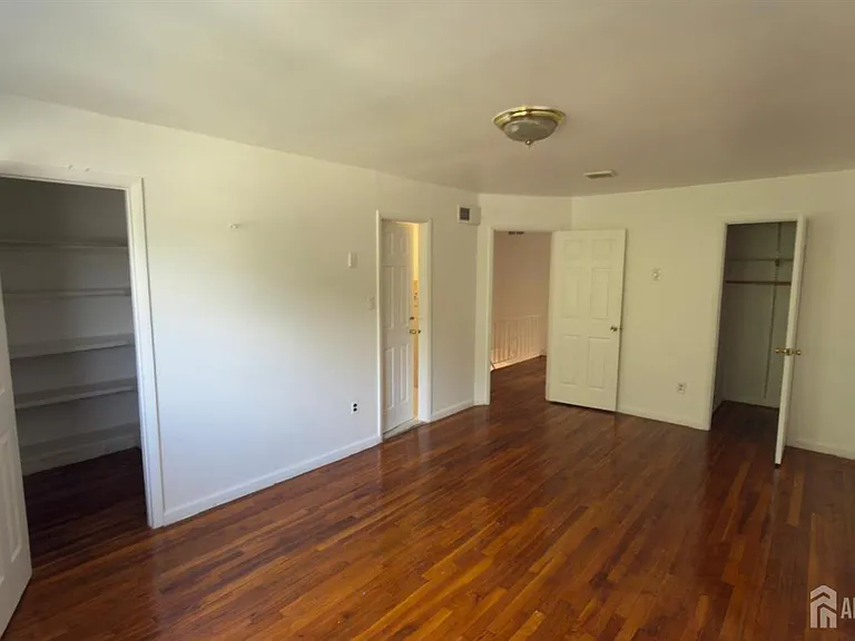 690 W Side Ave — Photo 14