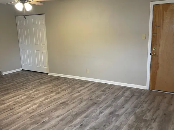 3700 Noblitt Dr #3, Louisville, KY 40218