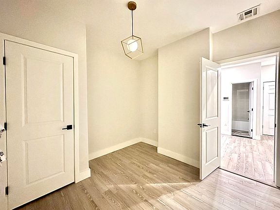 3rd image of 88 Wallis Ave #3R