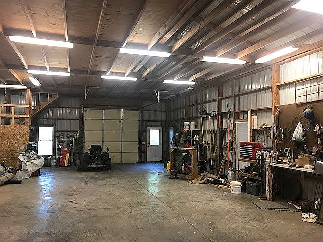 2nd image of 16009 Knorpp Rd