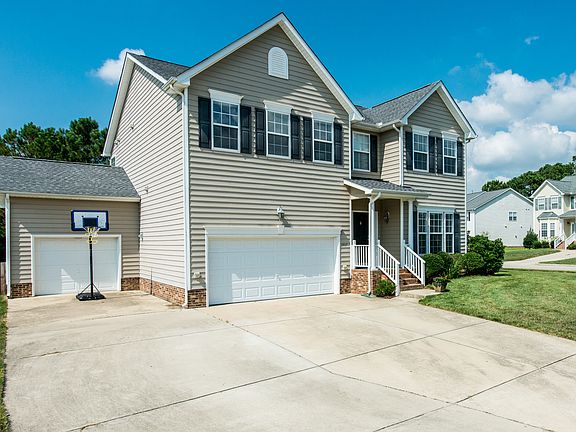 2nd image of 1907 Oakdene Ct