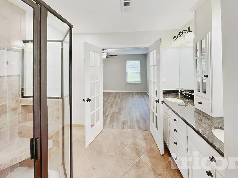 2701 River Bend Dr — Photo 8