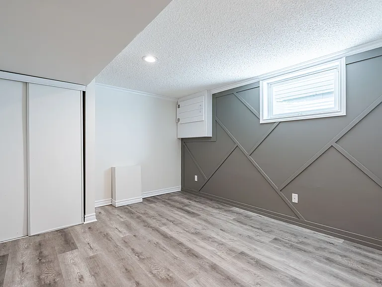 40 Kent St #LOWER — Photo 8