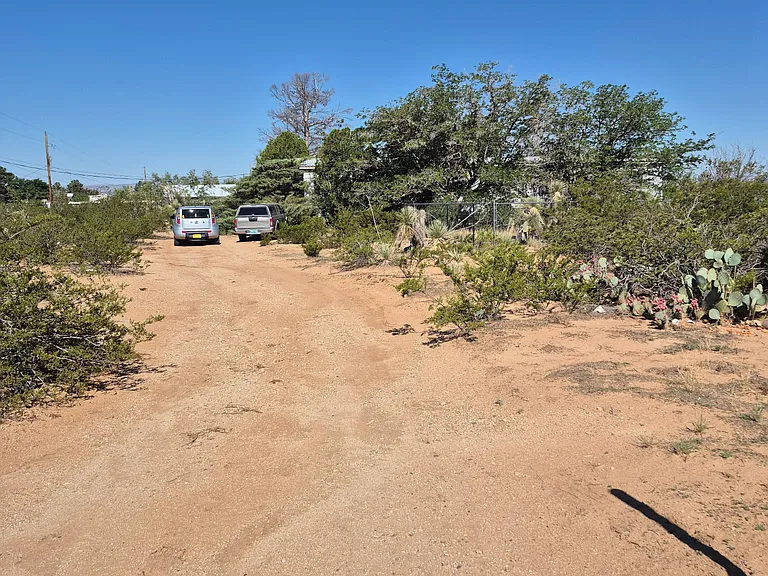 7121 Macarthur Rd — Photo 3