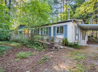 1383 Lakewood Dr, Camano Island, WA 98282