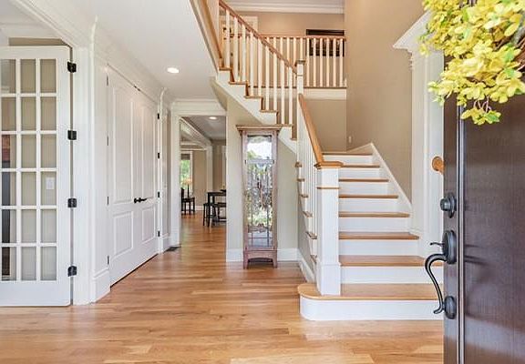 4th image of 600 Shining Rock Dr