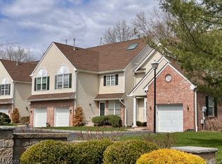 2 Cooper Ln, Long Hill Twp., NJ 07946