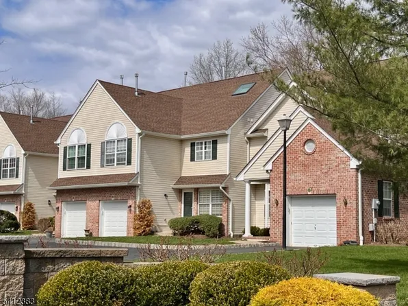 2 Cooper Ln, Long Hill Twp., NJ 07946