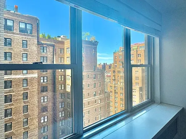 15 West 72nd Street image 8 of 18